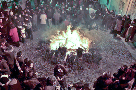 Sèuna, edizione 2013 del fuoco di Sant'Antonio Abate