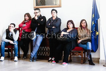 Precari del Comune con le loro famiglie