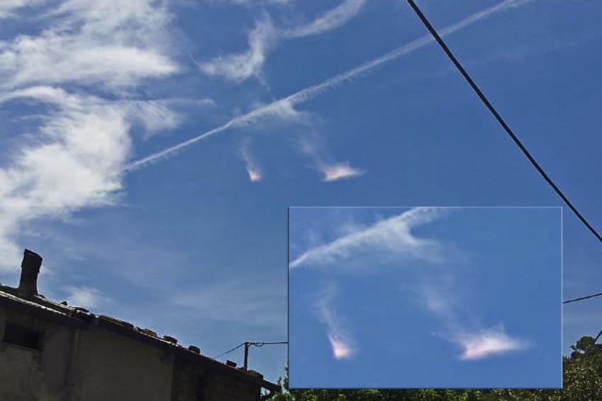 Nuvole rosa su Desulo, scie chimiche?