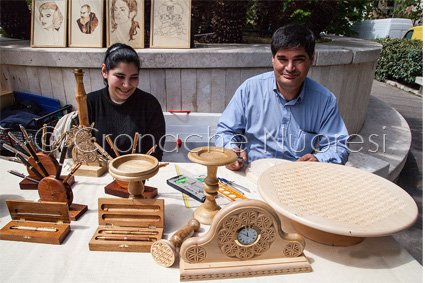 Hobbisti alla Festa di primavera ai giardini di piazza V.Emanuele (© foto S. Novellu)