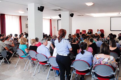 L'incontro tra i dipendenti Comunali e i Sindacati (©foto Cronache - Nuoresi)