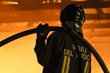 Vigili del fuoco in azione