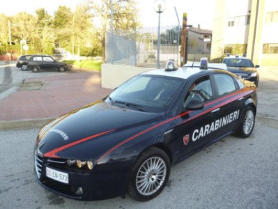 Un'auto dei Carabinieri