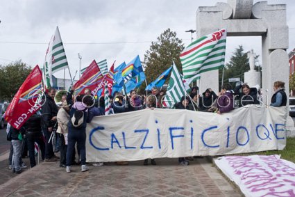 La protesta dei lavoratori Queen (©foto S.Meloni)