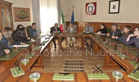 Un momento dell'incontro degli studenti in Prefettura (© foto S.Meloni)