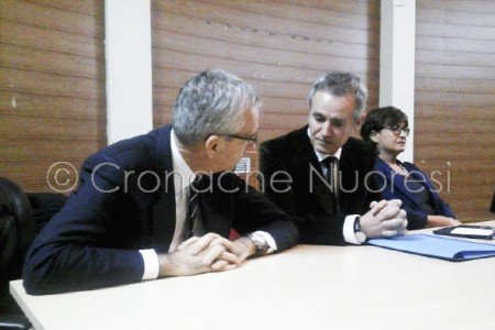Un momento dell'incontro con Francesco Pigliaru (© foto Cronache Nuoresi)