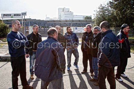 Il presidio dei cassintegrati di Ottana Polimeri (© foto S.Novellu)