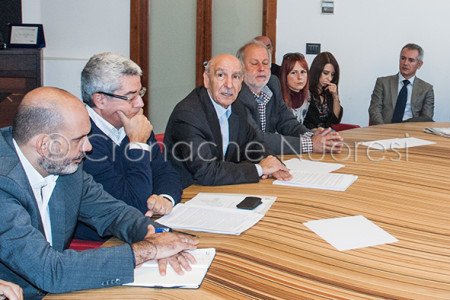 Un-momento-dell'incontro-sulla-crisi-in-Provincia-©-foto-Sonia-Meloni)