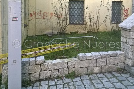 Uno scorcio della piazza Salvatore Satta (© foto Cronache Nuoresi)