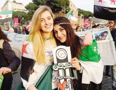 Greta Ramelli e Vanessa Marzullo, le due volontarie italiane rapite in Siria e rilasciate ieri