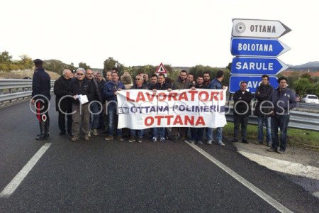 Sindaci e sindacati bloccano la 131 DCN in segno di protesta