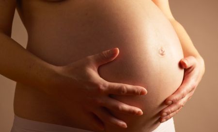 Il pancione di una futura mamma