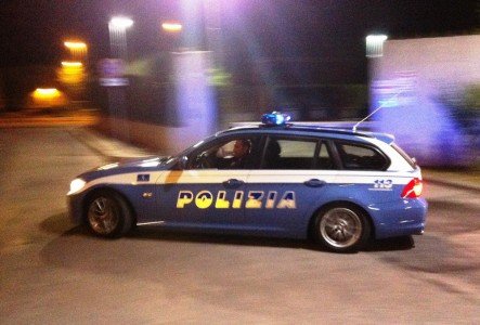 Una volante della Polizia