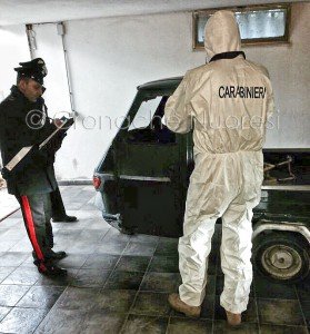 Gli inquirenti analizzano l'Ape fatta bersaglio a Borore nella notte