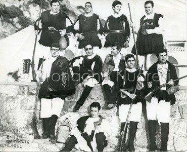 Il Coro di Nuoro in una foto del 1966 - Giuseppe Tanchis primo da destra in secondo piano