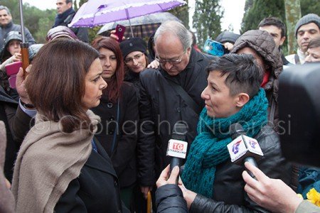 L'on. Laura Boldrini incontra gli operai del tessile (© foto S.Novellu)