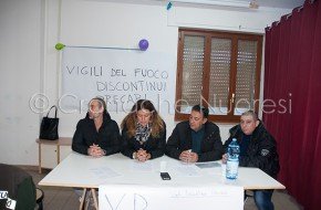 Un momento dell'assemblea dei Vigili del Fuoco discontinui e precari (© foto Cronache Nuoresi)