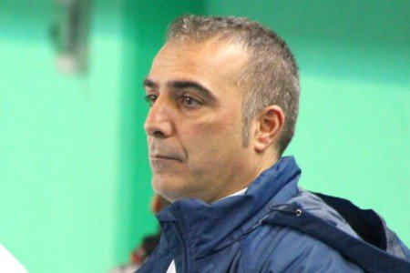 L'allenatore Roberto Deiana