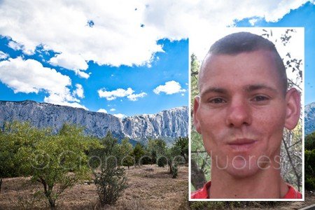 Nel riquadro il giovane servo pastore romeno scomparso a Oliena