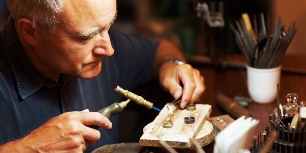 Impresa artigiana, artigiano