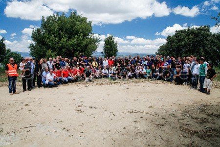 Foto di gruppo dei partecipanti al II Raduno di Oniferi (© foto S.Novellu)