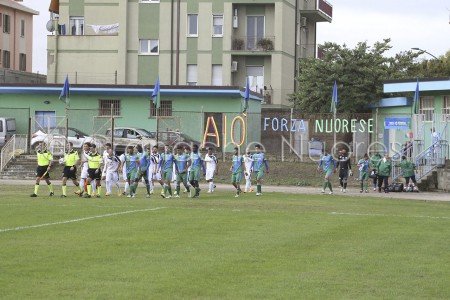 L'uscita delle squadre foto Alessandro Pintus
