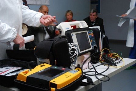 resized-defibrillatoreLifePak12