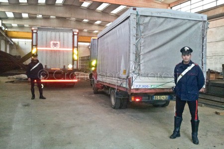 Nuoro, i Carabinieri con gli autocarri rubati