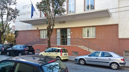 Nuoro, l'Istituto Magistrale di via Deffenu (© foto Cronache Nuoresi)