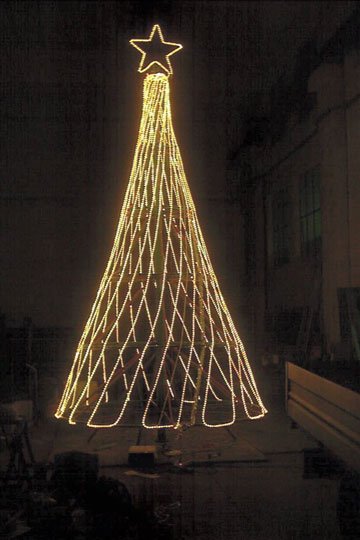 L'alberodi-Natale-abbandonato-a-Pratosardo