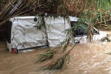 Maltempo,il furgone dei tecnici ENEL trovato dalle acque in Ogliastra