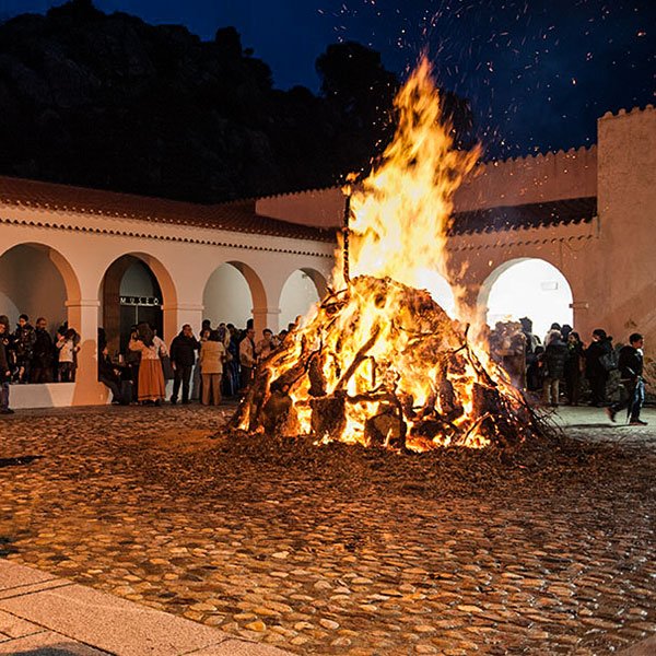ISRE, il fuoco di S.Antonio al Museo del Costume