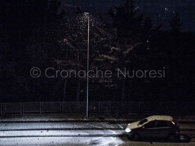 Alba sotto la neve a Nuoro (© foto S.Novellu)