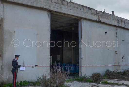 Ottana, i Carabinieri applicano i sigilli ai siti sequestrati