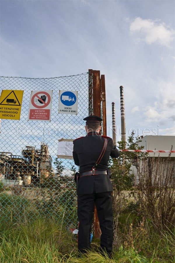 Ottana, i Carabinieri applicano i sigilli ai siti sequestrati