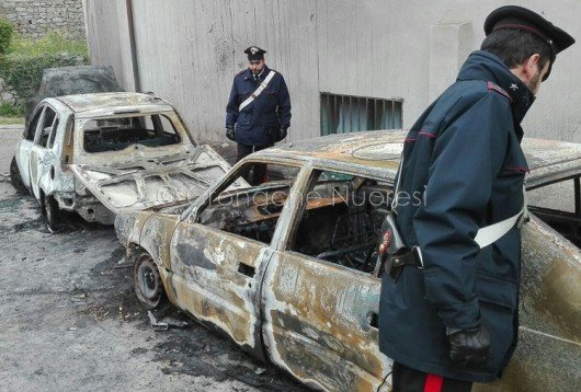 Orotelli, le auto dei Marteddu date alle fiamme