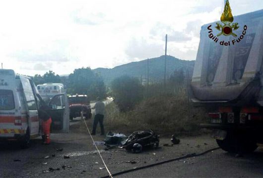 La scena dopo l'incidente mortale sulla Statale 25