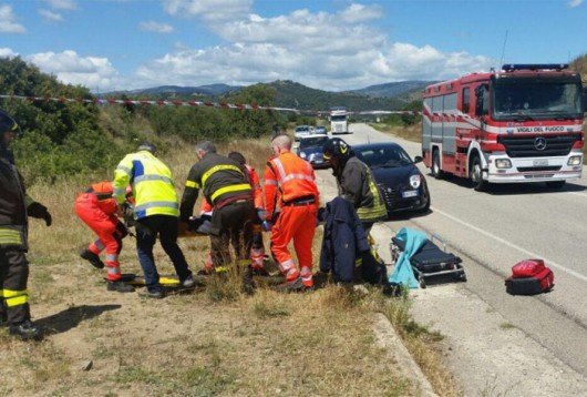 Incidente frontale al bivio di Lula (foto Vigili del fuoco)