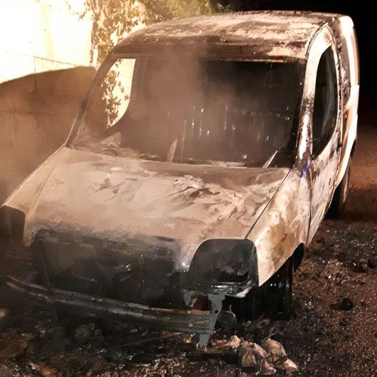 La Fiat Doblò rubata data alle fiamme a Sarule