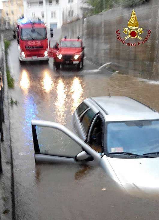 Macomer, il sottopassaggio ferroviario allagato