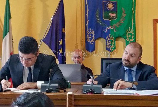 Il sindaco Andrea Soddu e il vice sindaco Sebastian Cocco (foto Cronache Nuoresi)