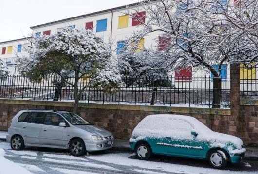 Nuoro. L'istituto Calamida soro la neve (foro S.Novellu)