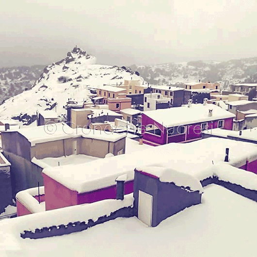 Uno scorcio di Orune sotto la neve