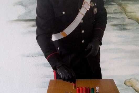 Gli attrezzi da bracconaggio sequestrati dai Carabinieri