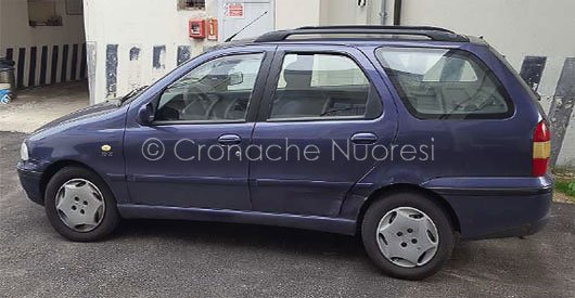 La Fiat Palio fermata dai Carabinieri