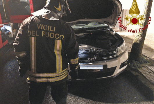 La Volkswagen Tiguan incendiata a Nuoro