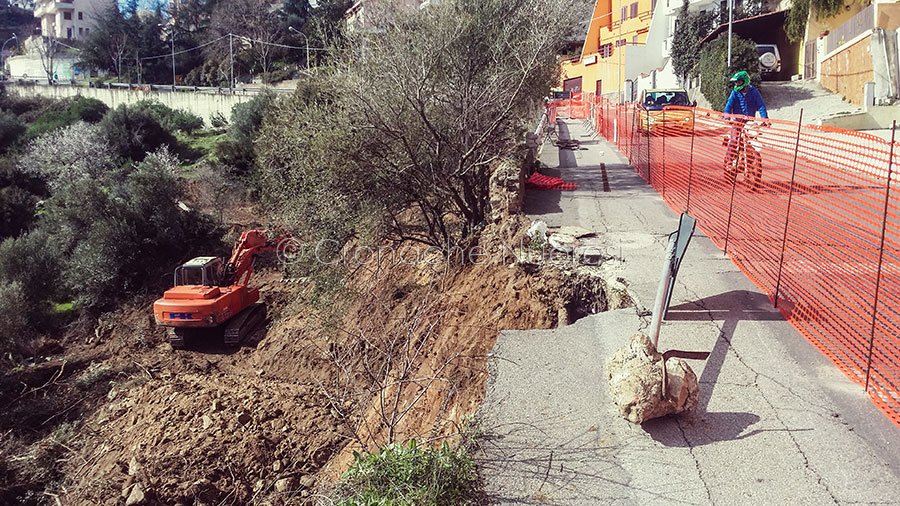 Chiusura al traffico per lavori di via Mughina (foto S.Novellu)