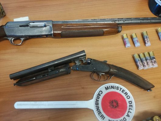 Le armi recuperate dai Carabinieri di Macomer