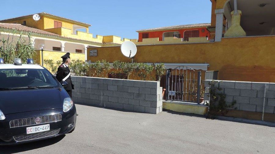 Sigilli dei Carabinieri al complesso residenziale di Tanunella