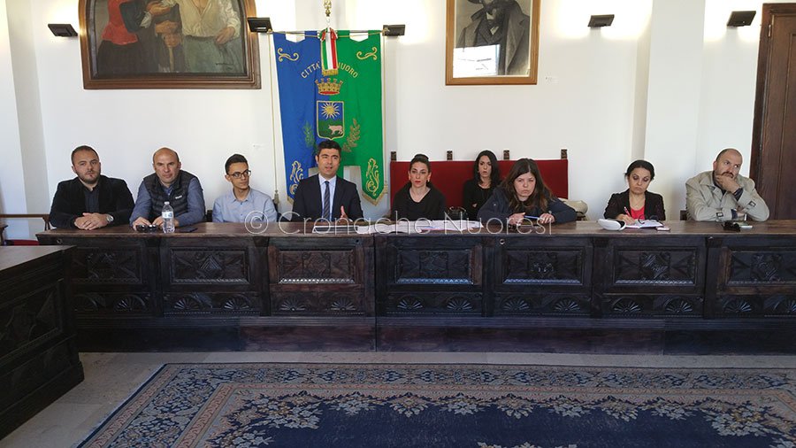 Il consiglio comunale sull'adesione del Comune di Nuoro al progetto SPRAL (foto Cronache Nuoresi)
